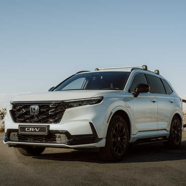 Christian Horner v hybridním SUV Honda