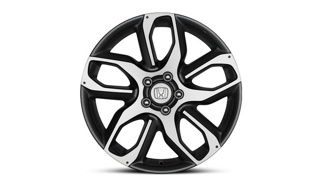 Detailní záběr 19" kola z lehkých slitin v barvě Rombo Silver modelu Honda CR-V 
