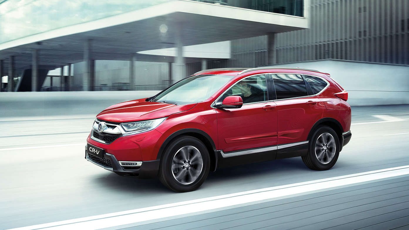 Boční tříčtvrtinový pohled na model Honda CR-V Hybrid se sadou Praktik