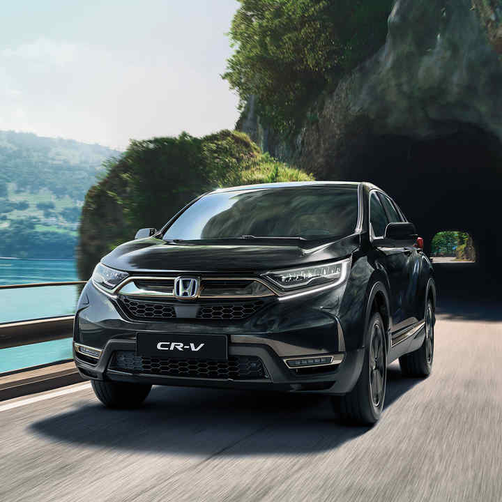 Front three-quarter facing Honda e.