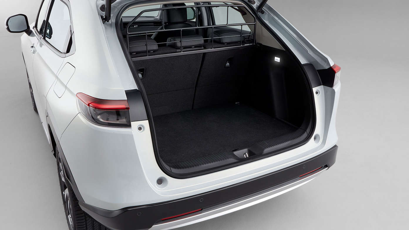 Mříž v zavazadlovém prostoru pro přepravu zvířat modelu Honda HR-V Hybrid