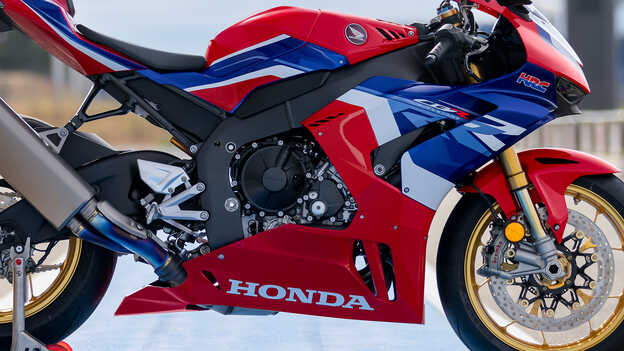 Honda CBR1000RR-R Fireblade SP s vysokoobrátkovým motorem